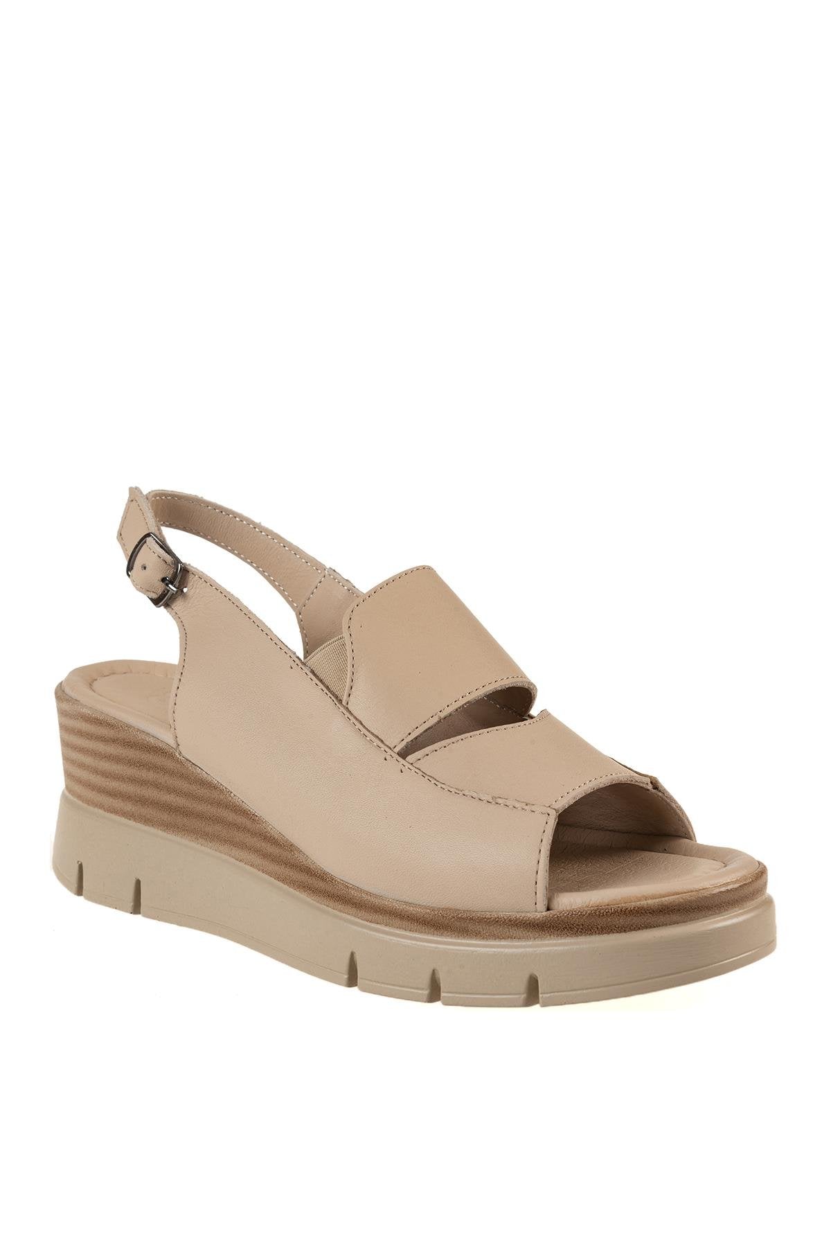 ÜÇEL 0090 KADIN SANDALET BEJ