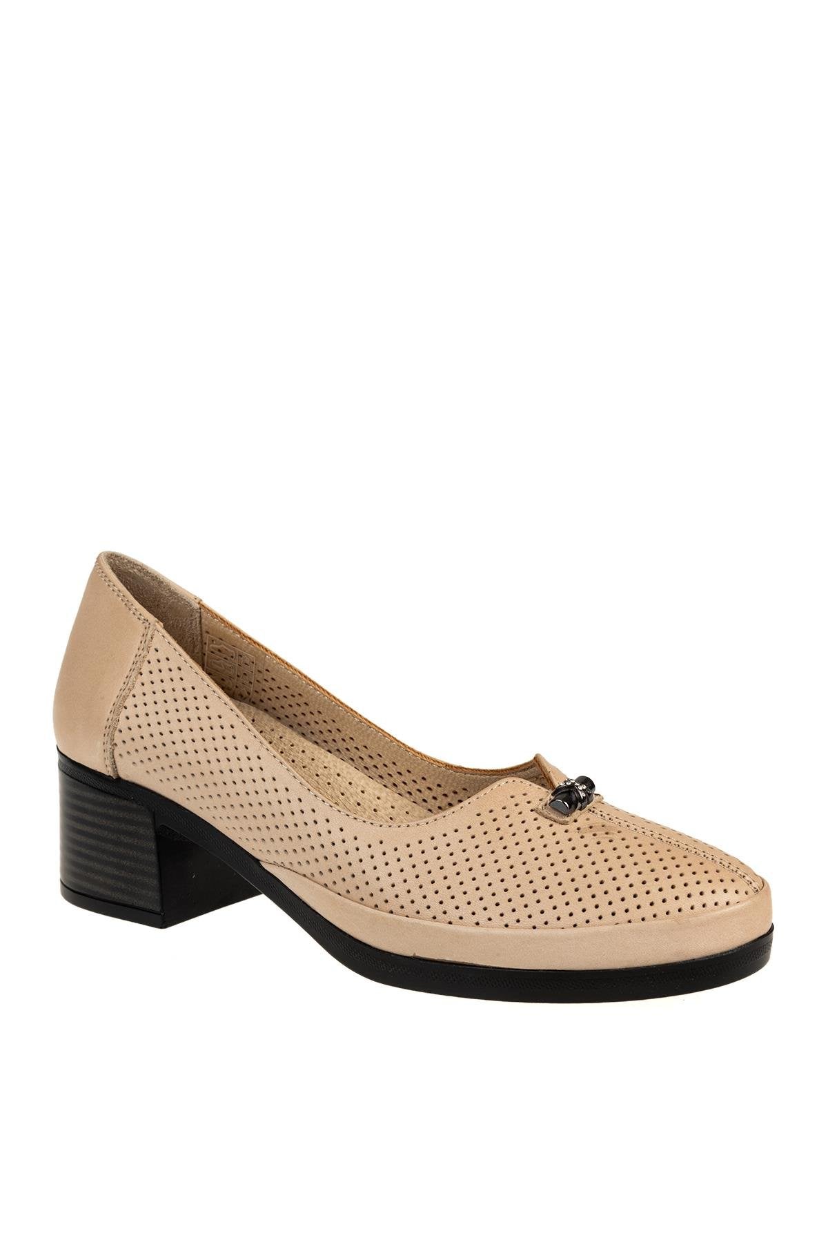 ÜÇEL 106 KADIN TOPUKLU AYAKKABI BEJ