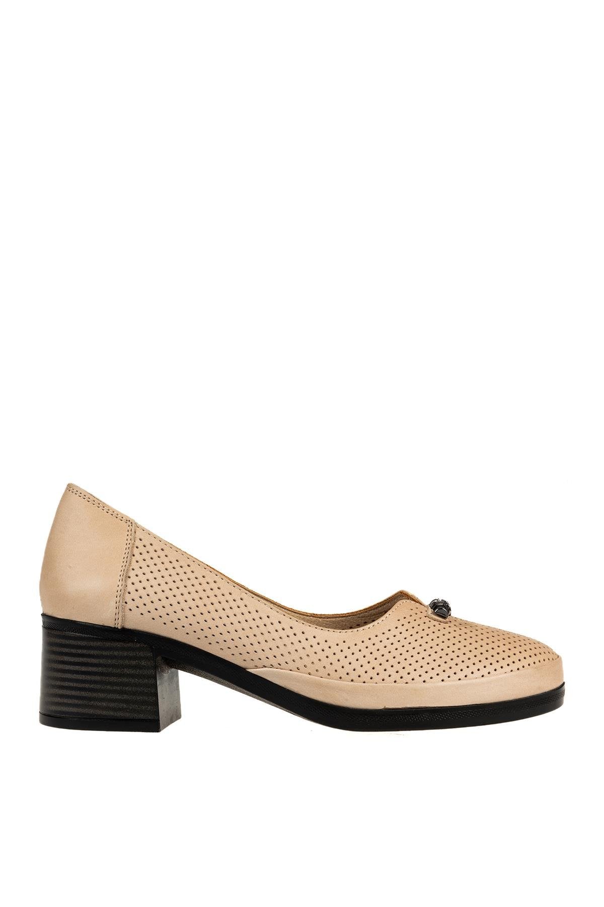 ÜÇEL 106 KADIN TOPUKLU AYAKKABI BEJ