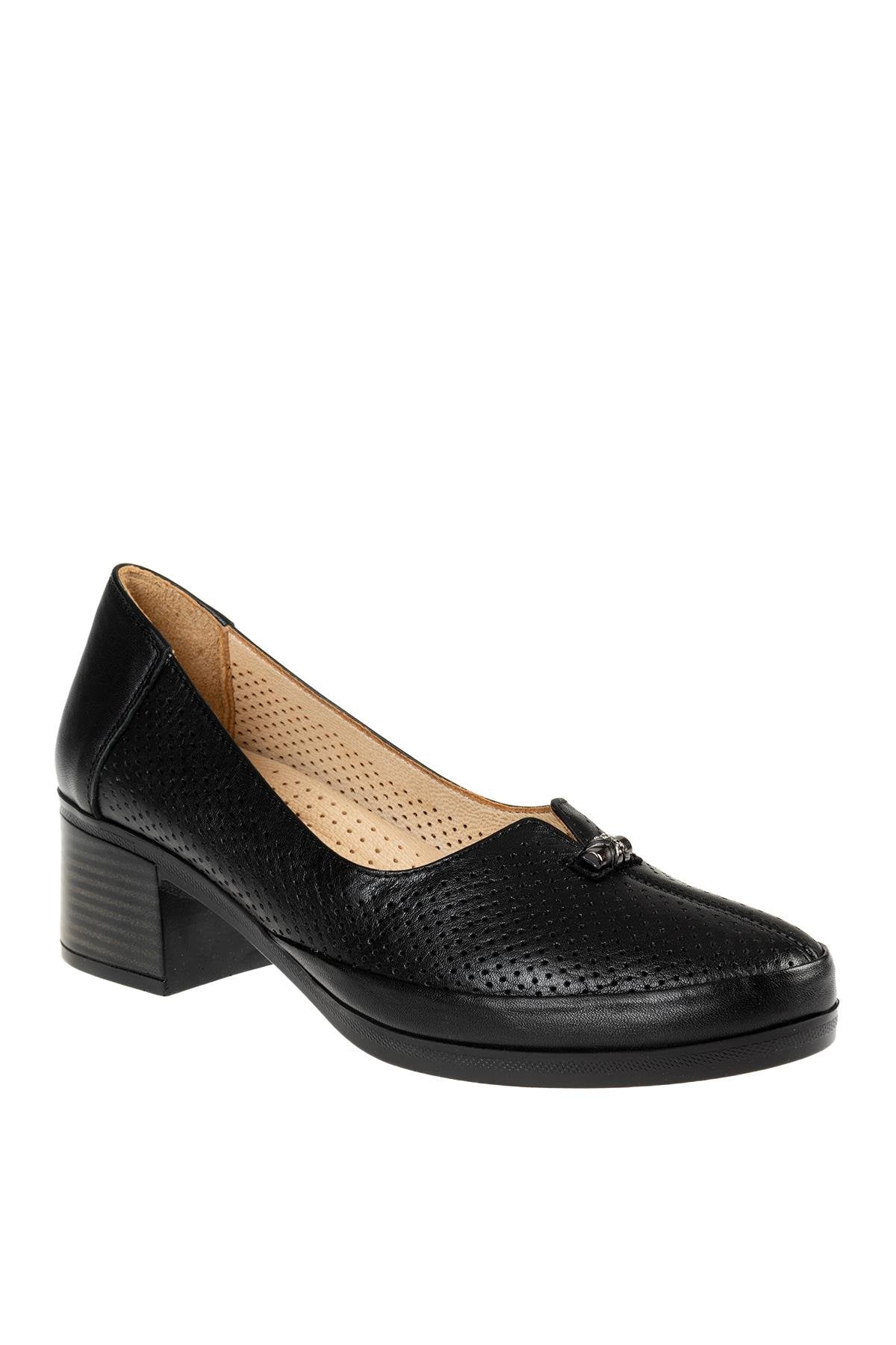 ÜÇEL 106 KADIN TOPUKLU AYAKKABI