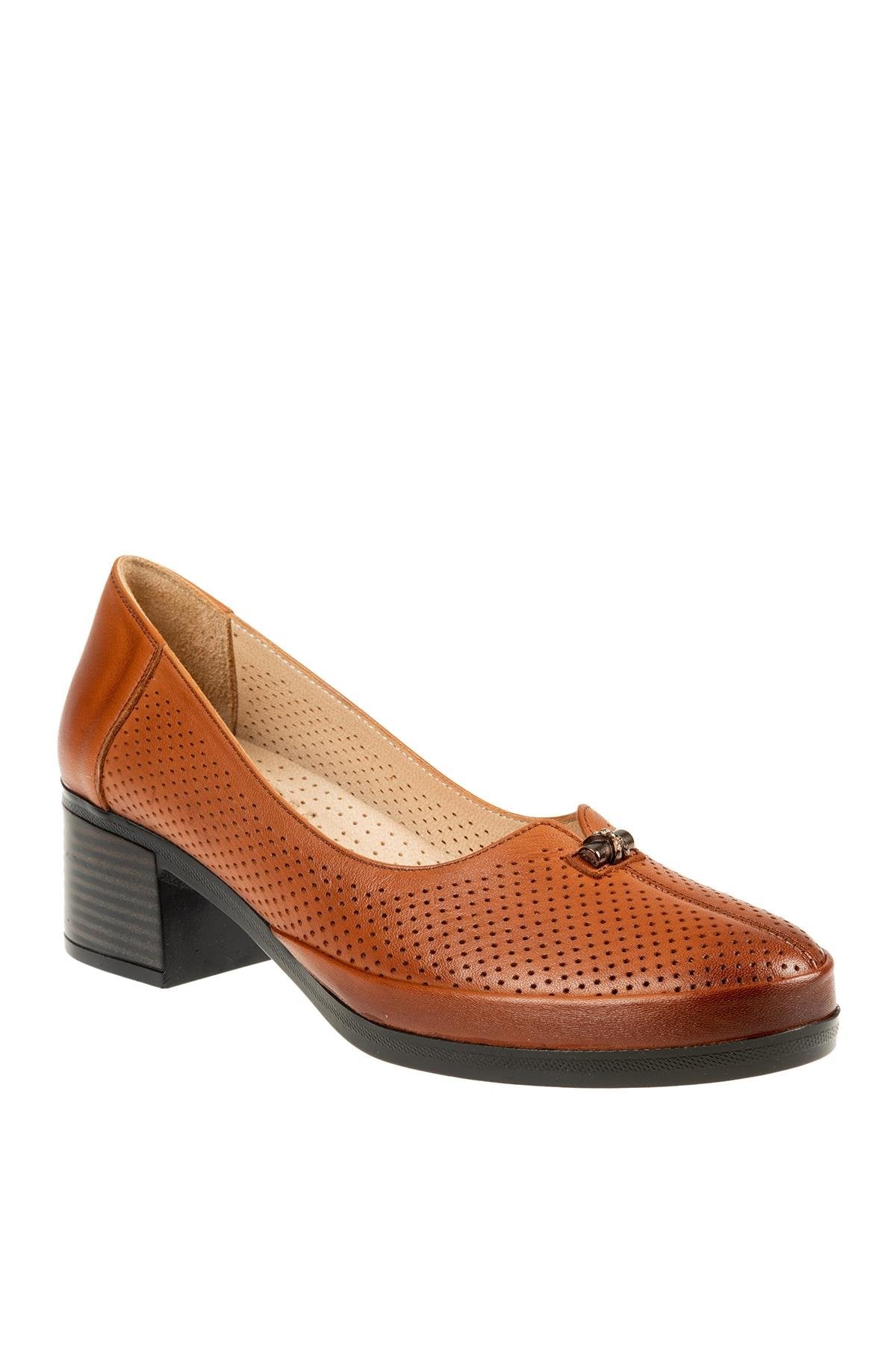 ÜÇEL 106 KADIN TOPUKLU AYAKKABI TABA