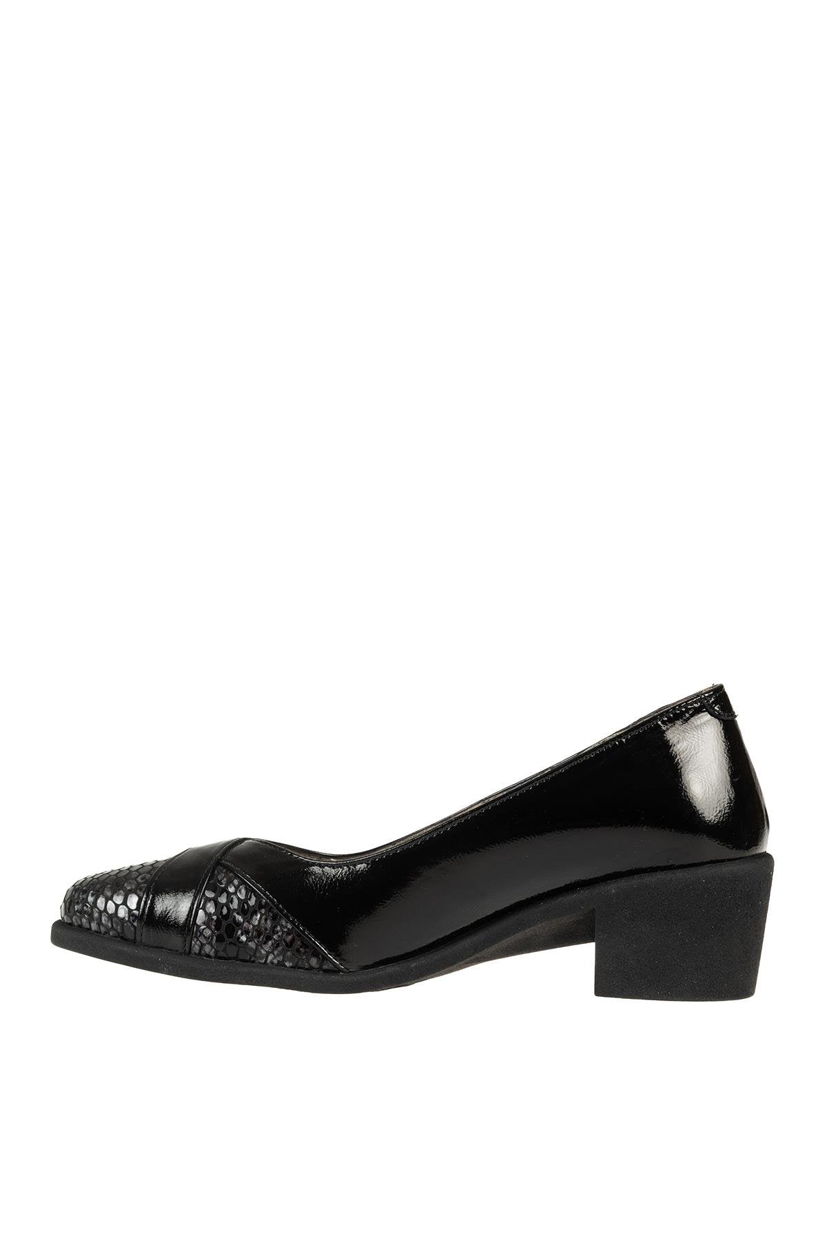 ÜÇEL 1210 KADIN TOPUKLU AYAKKABI
