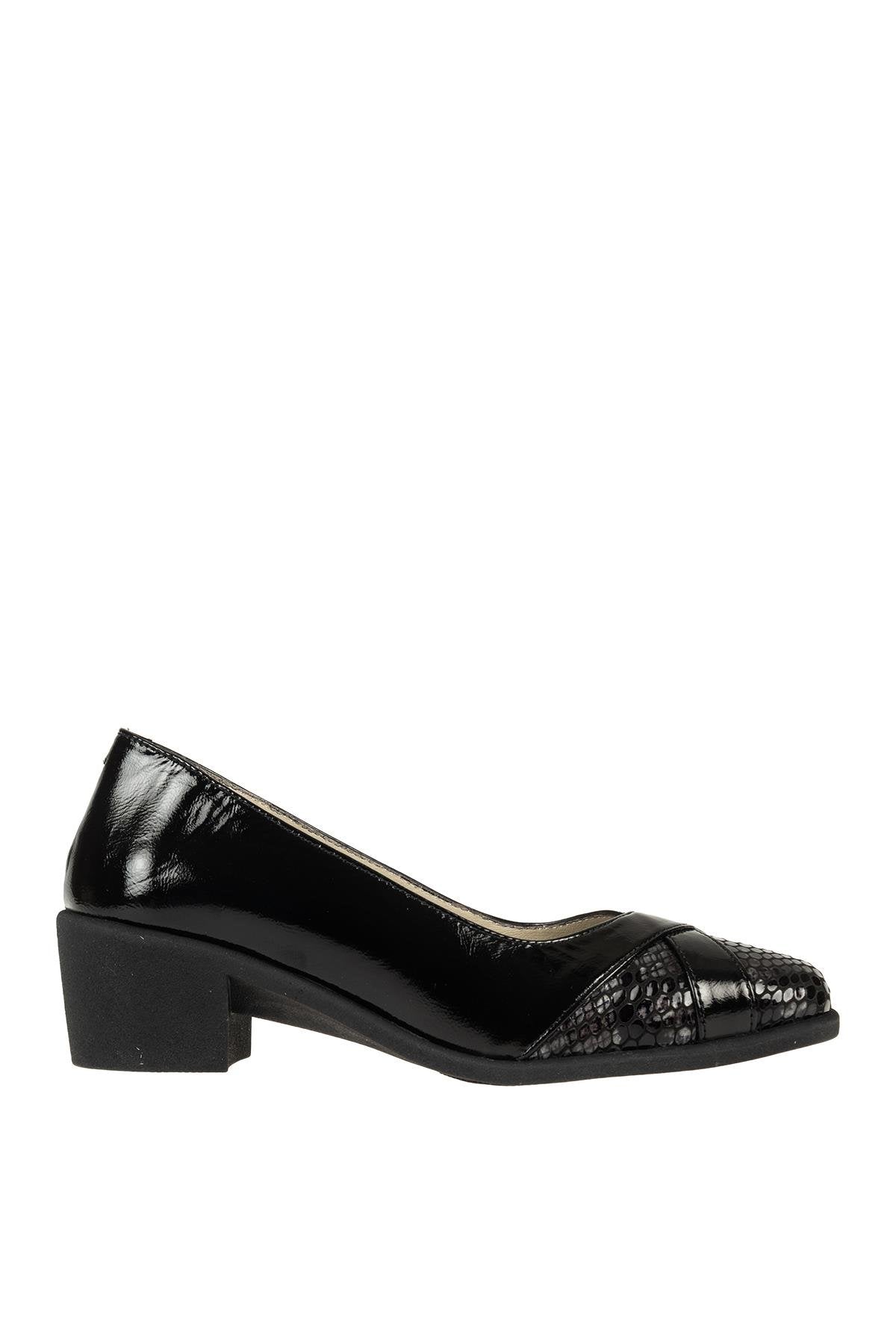 ÜÇEL 1210 KADIN TOPUKLU AYAKKABI