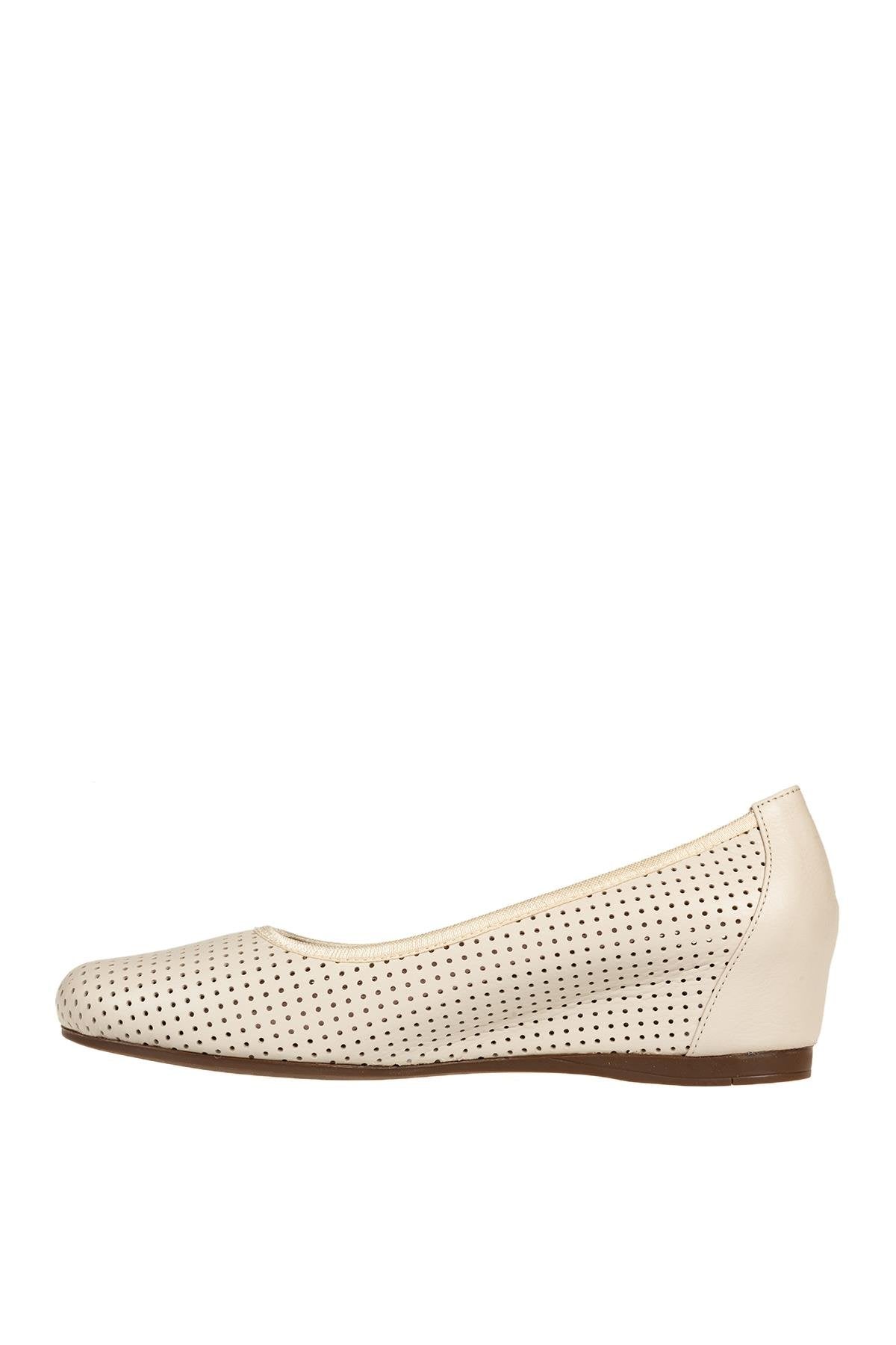 ÜÇEL 449 DOLGU TABAN KADIN AYAKKABI EKRU