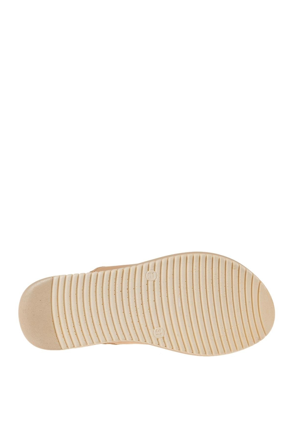 ÜÇEL S083 KADIN SANDALET BEJ